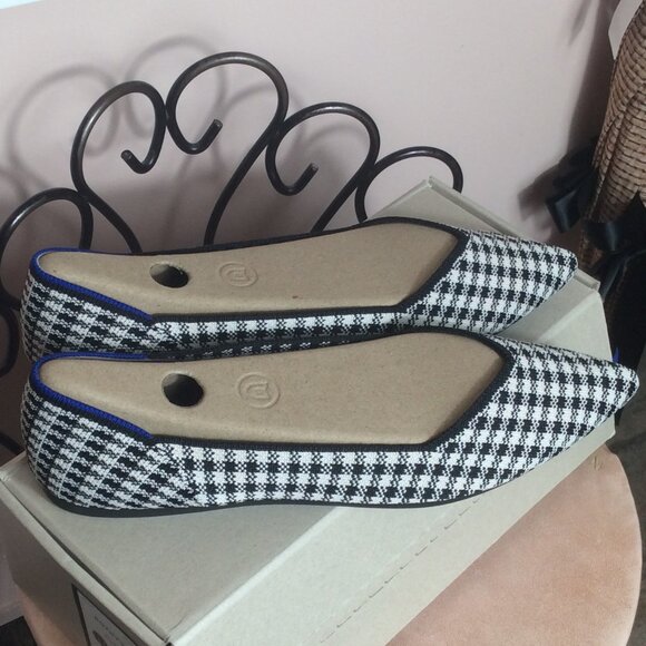 Rothy’s Black & White Houndstooth (The Knot Point II) - Picture 4 of 7